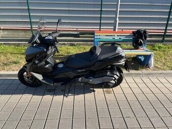 Predám skúter BMW 400 GT