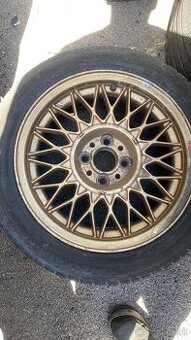 4x100 r15