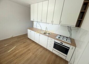 4 izbový byt v Sabinove, 76 m2, 3 poschodie s lodžiou