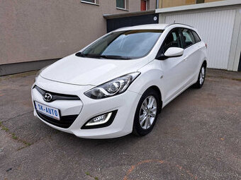 Hyundai i30 CW 1.6i CRDi 16V DOHC Comfort