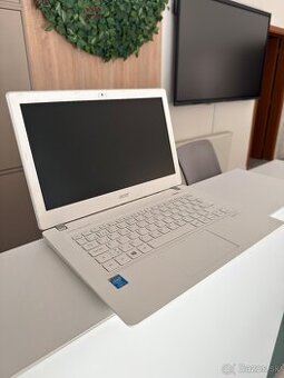 Acer Aspire V3