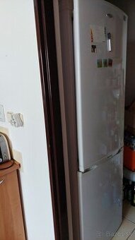 Darujem za odvoz funkčnú chladničku Whirlpool - rezervovane