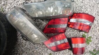 Predám predné a zadné svetlá fiat stilo combi