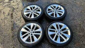 39. Skoda Fabia 215/40/ r17