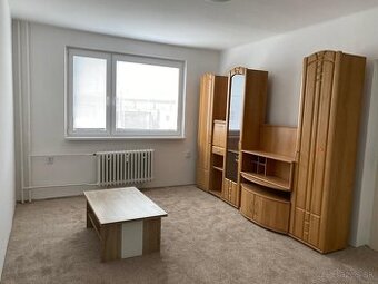 Dlhodobý prenájom 3-izbového bytu - 1