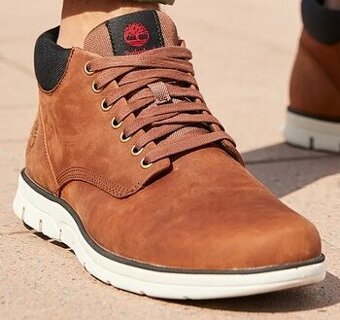 Pánske topánky Timberland(pravá koža) veľ.43-top stav