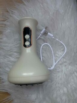 Masážny prístroj na bankovanie