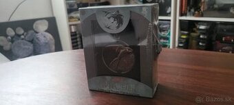 Predam medailon Ciri Witcher Netflix