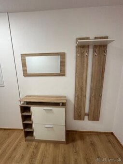 Predsieňová zostava