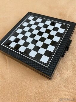 poločenské cestovné