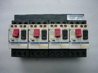 Motorový spouštěč  PKZM0 MOELLER   5 euro