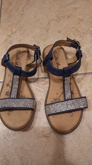 Dievčenské sandálky