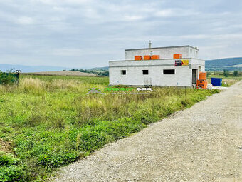 Predaj stavebný pozemok 700 m2, Svinia, okr. Prešov