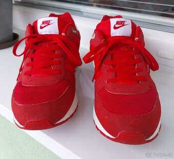 Botasky Nike