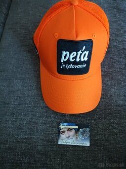 Šiltovka Peťa je lyžovanie