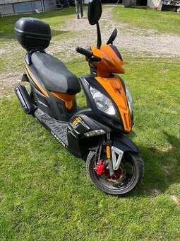 Skuter Maxon