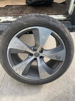 285/4o r21 Predam kolesa q7 obute goodyear