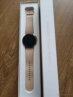 Predám hodinku Samsung Galaxy Watch 4