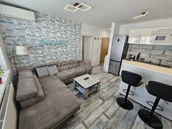 Moderný 2 izbový byt s parkovacím miestom a zariadení…