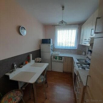 Prenájom 3i zariadený byt na Gazdovskom rade v Šamoríne