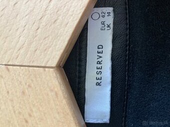 Koženkový kabát -šaty č.42 Reserved