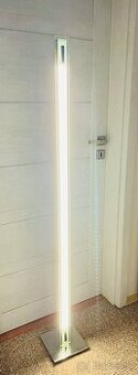 LED svietidlo - 150 cm vysoké