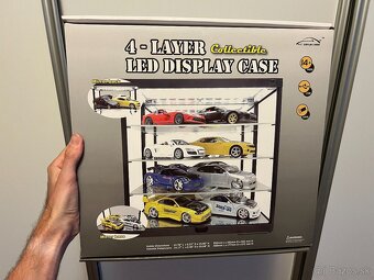 LED Vitrinka na auto modely