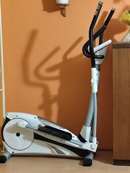 Elipticky ergometer.