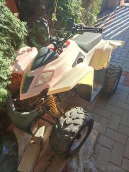 Predám štvorkolku, 4-taktný motor 110ccm