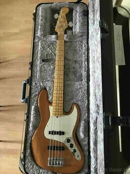 Fender American Profesional II Jazz Bass V