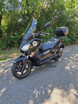Yamaha x max 125