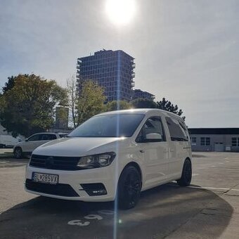 Predam VW Caddy 2,0 tdi