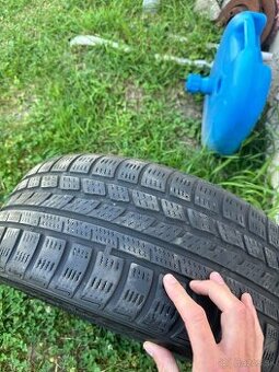 215/40 r18