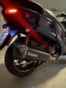 MP3 Piaggio 500 sport