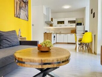 PRENÁJOM, DVOJIZBOVÝ BYT S BALKÓNOM, KEŽMAROK, 55m2