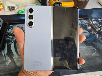 Samsung Galaxy Z Fold 5