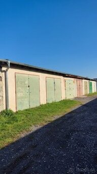 Murovana garaz 24m2 Bosany