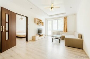 Na predaj 4-izbový byt, Komenského ul. Trebišov