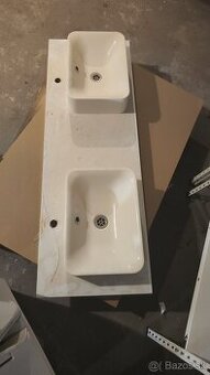 záchod, umývadla a male umyvadlo