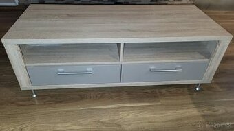 Masivna komoda pod tv