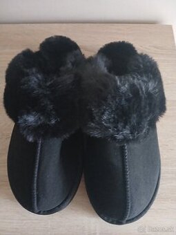 Dámske čierne papuče na platforme s kožušinou nové - 1