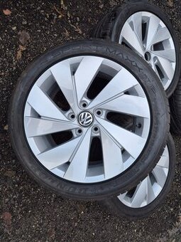 Letní kola Volkswagen Golf 8 R17 Belmont ET51
