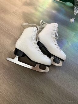 Dievčenské korčule veľkosť 30