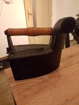 Predam túto starú žehličku