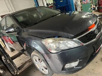 Rozpredám na diely Kia Ceed I benzín diesel automat manuál