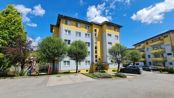 Veľkometrážny 4-izbový byt s parkovaním, Žilina - Záv