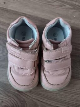 Prechodné topánky pre dievčatko