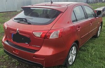 Rozpredám Mitsubishi Lancer 1.8 benzín 105kw 2010