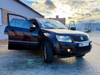 SUZUKI GRAND VITARA 2.4i BENZIN 4X4 3.GENERACIA FACELIFT