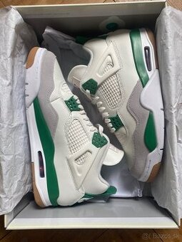 Jordan 4 NIKE SB pine green